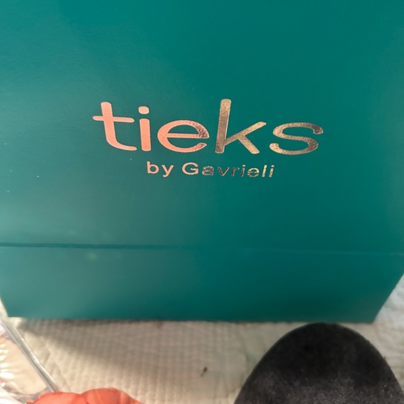 Size 8 Greystone tieks, tieks bag, notebook & flower - Picture 2 of 9